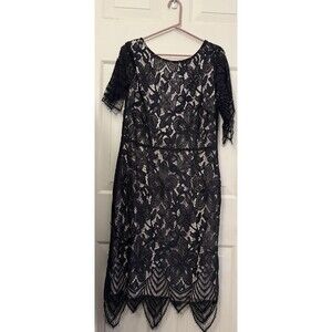 Unique Vintage Size 18 Black Lace Cocktail Dress Scalloped Hem NWT
